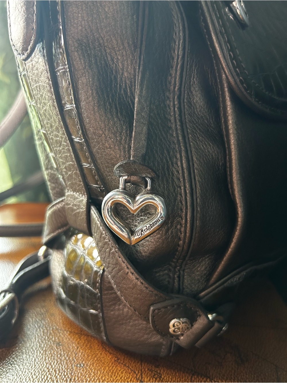 Vintage Brighton Metallic Pewter & Olive Croc Embossed Leather Backpack Handbag. - Picture 8 of 16